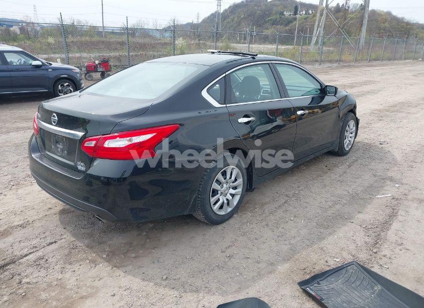 Photo 4 of 2017 Nissan Altima 2.5 S (VIN 1N4AL3AP1HC295649)