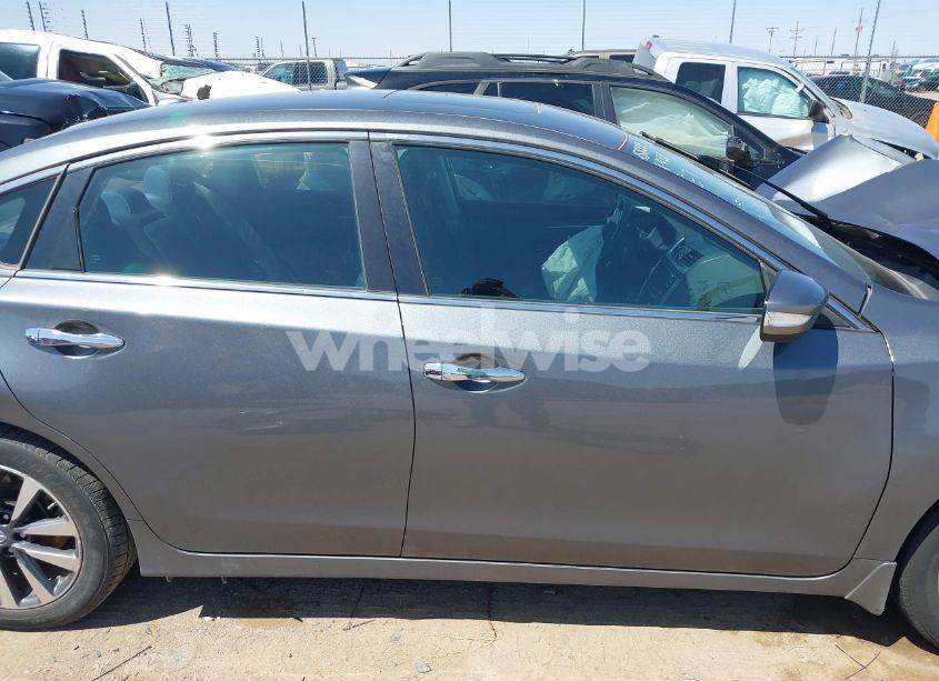 Photo 14 of 2017 Nissan Altima 2.5 SV (VIN 1N4AL3AP1HC297434)