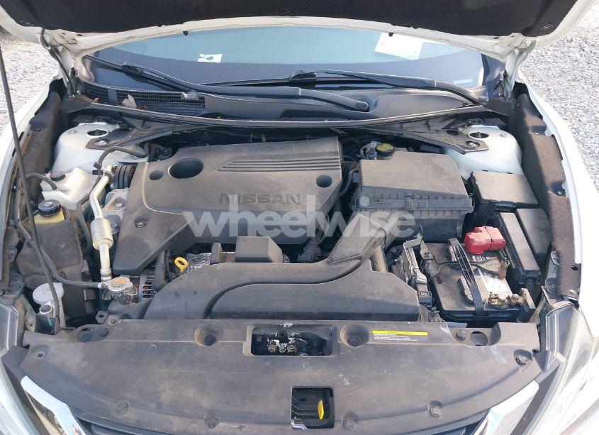 Photo 10 of 2017 Nissan Altima 2.5 S (VIN 1N4AL3AP1HC299216)
