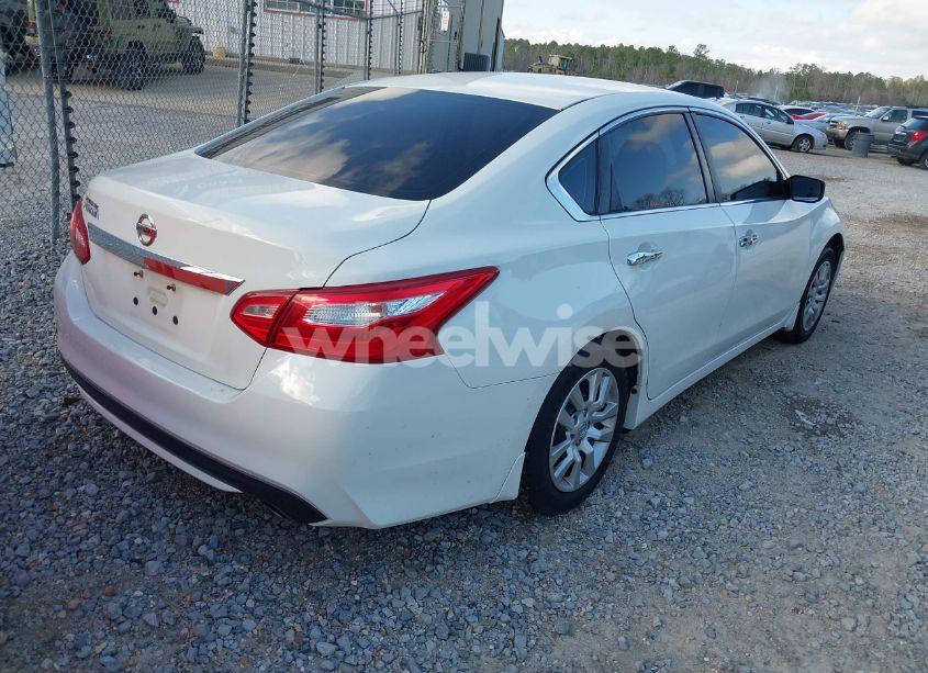 Photo 4 of 2017 Nissan Altima 2.5 S (VIN 1N4AL3AP1HC299216)