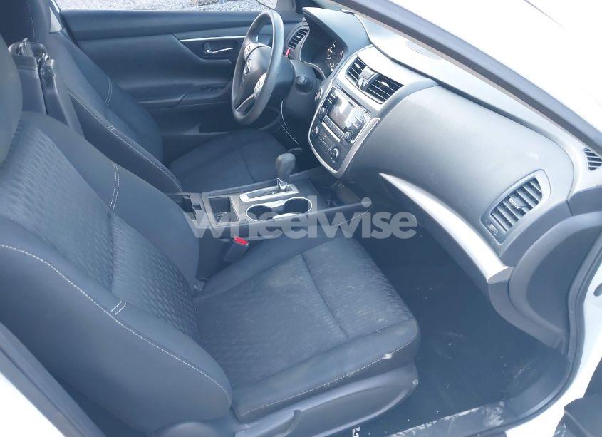 Photo 5 of 2017 Nissan Altima 2.5 S (VIN 1N4AL3AP1HC299216)