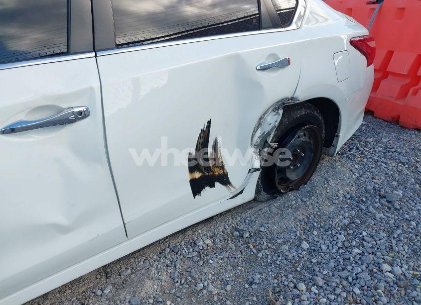 Photo 6 of 2017 Nissan Altima 2.5 S (VIN 1N4AL3AP1HC299216)