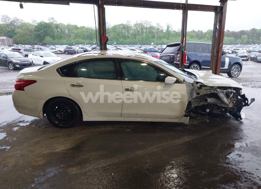 Photo 12 of 2017 Nissan Altima 2.5 S (VIN 1N4AL3AP1HC475178)