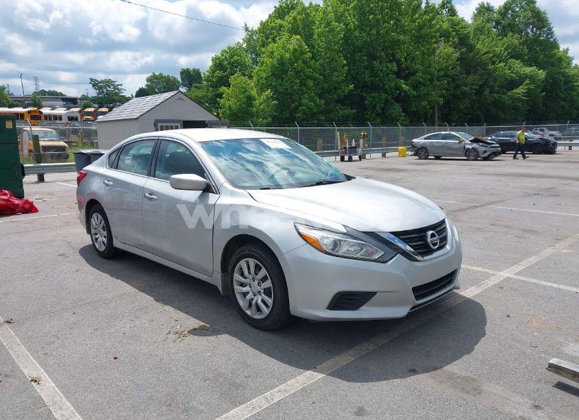 2017 Nissan Altima 2.5 S (VIN 1N4AL3AP1HC476475) main photo