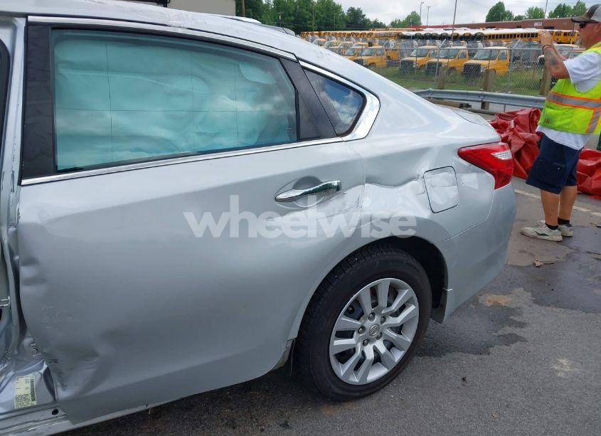 Photo 17 of 2017 Nissan Altima 2.5 S (VIN 1N4AL3AP1HC476475)