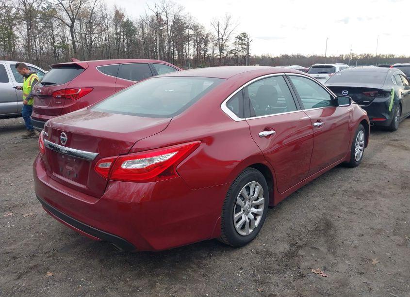 Photo 4 of 2017 Nissan Altima 2.5 S (VIN 1N4AL3AP1HC478307)