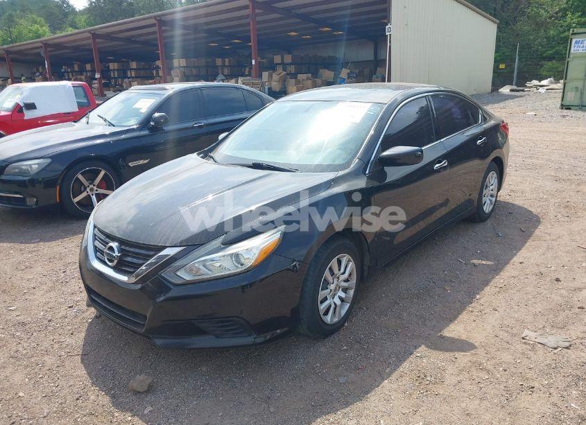 Photo 2 of 2017 Nissan Altima 2.5 S (VIN 1N4AL3AP1HC478405)