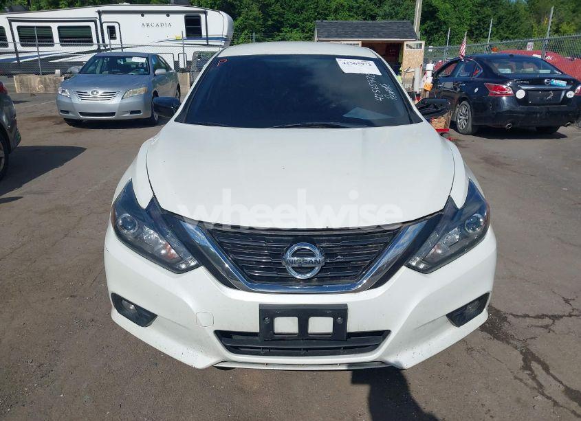 Photo 12 of 2017 Nissan Altima 2.5 SR (VIN 1N4AL3AP1HC482793)