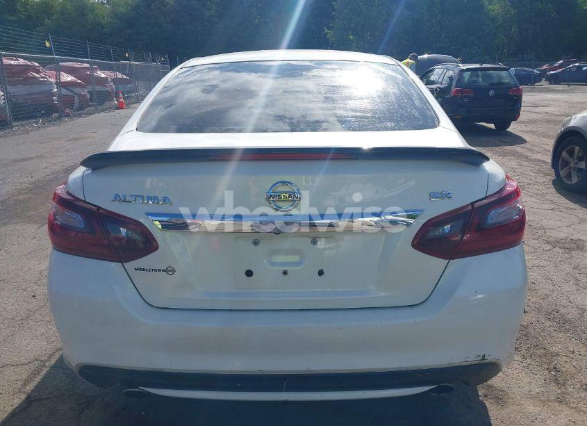 Photo 16 of 2017 Nissan Altima 2.5 SR (VIN 1N4AL3AP1HC482793)