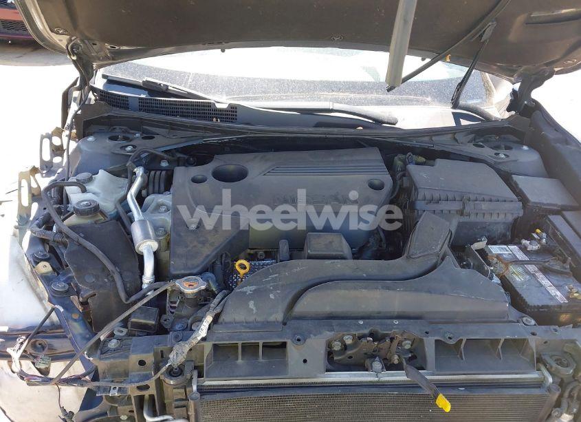 Photo 10 of 2017 Nissan Altima 2.5 SR (VIN 1N4AL3AP1HC494264)