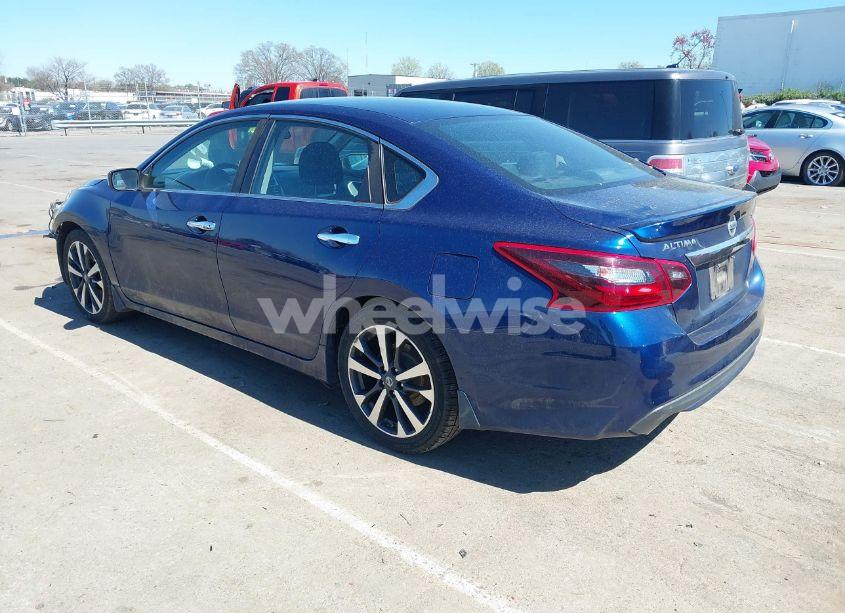 Photo 3 of 2017 Nissan Altima 2.5 SR (VIN 1N4AL3AP1HC494264)
