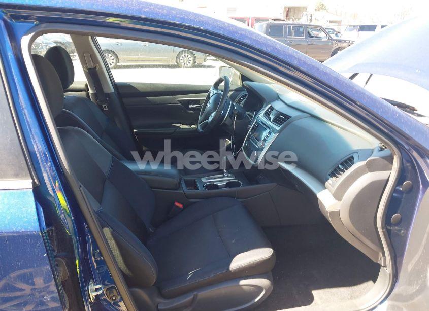 Photo 5 of 2017 Nissan Altima 2.5 SR (VIN 1N4AL3AP1HC494264)