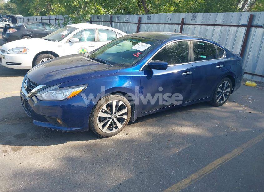 Photo 2 of 2017 Nissan Altima 2.5 SR (VIN 1N4AL3AP1HC495379)