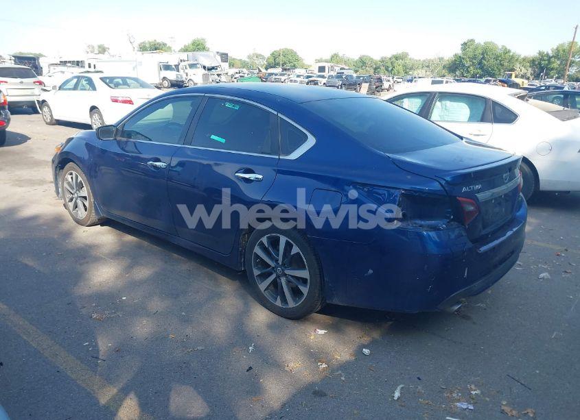 Photo 3 of 2017 Nissan Altima 2.5 SR (VIN 1N4AL3AP1HC495379)