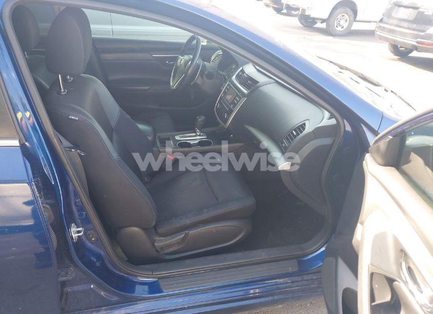 Photo 5 of 2017 Nissan Altima 2.5 SR (VIN 1N4AL3AP1HC495379)