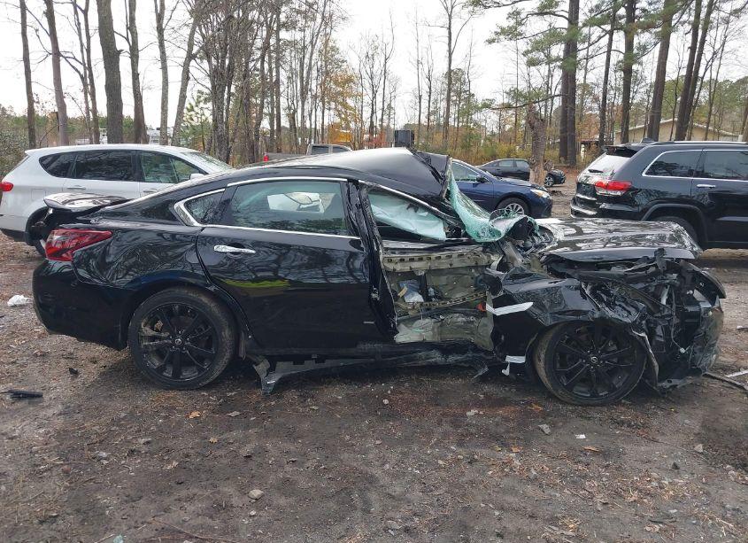 Photo 13 of 2017 Nissan Altima 2.5 SR (VIN 1N4AL3AP1HC498895)