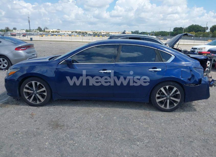 Photo 14 of 2017 Nissan Altima 2.5 SR (VIN 1N4AL3AP1HN312146)