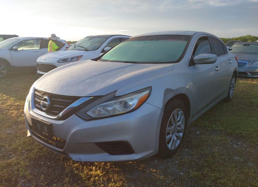 Photo 2 of 2017 Nissan Altima 2.5 S (VIN 1N4AL3AP1HN339542)