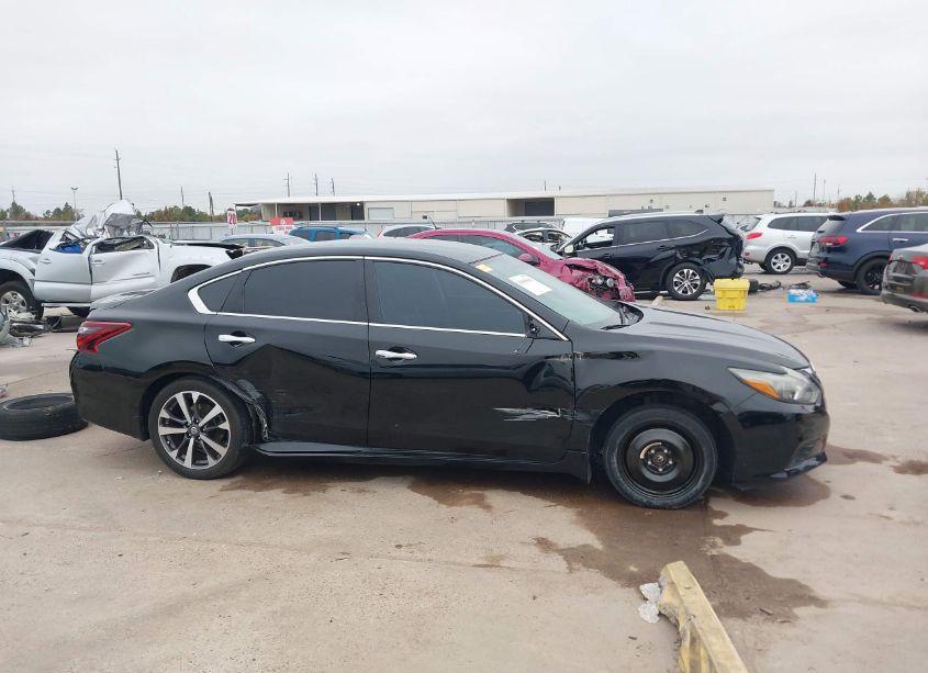 Photo 14 of 2017 Nissan Altima 2.5 SR (VIN 1N4AL3AP1HN341551)