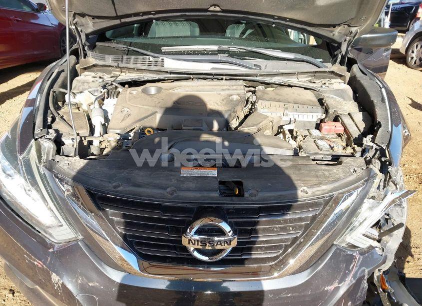 Photo 10 of 2017 Nissan Altima 2.5 S (VIN 1N4AL3AP1HN347575)