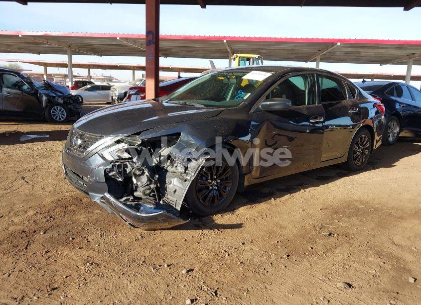 Photo 2 of 2017 Nissan Altima 2.5 S (VIN 1N4AL3AP1HN347575)