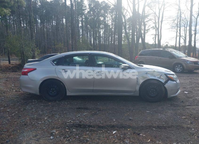 Photo 13 of 2017 Nissan Altima 2.5 S (VIN 1N4AL3AP1HN347964)