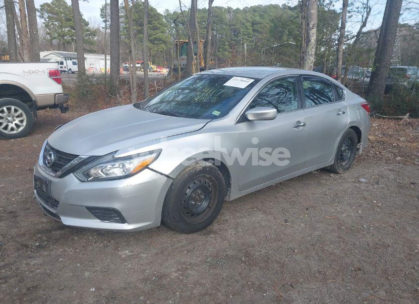 Photo 2 of 2017 Nissan Altima 2.5 S (VIN 1N4AL3AP1HN347964)