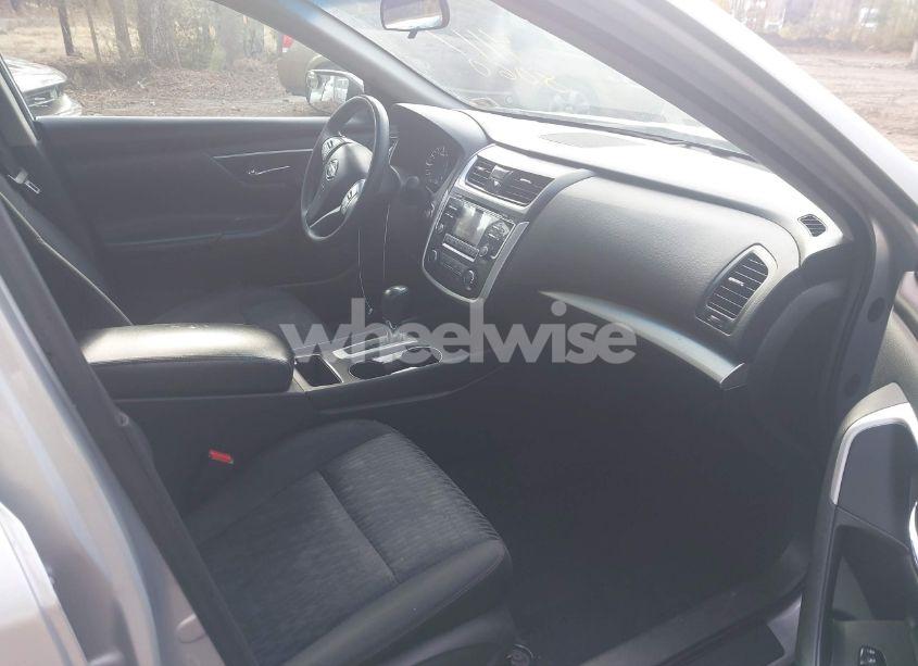 Photo 5 of 2017 Nissan Altima 2.5 S (VIN 1N4AL3AP1HN347964)