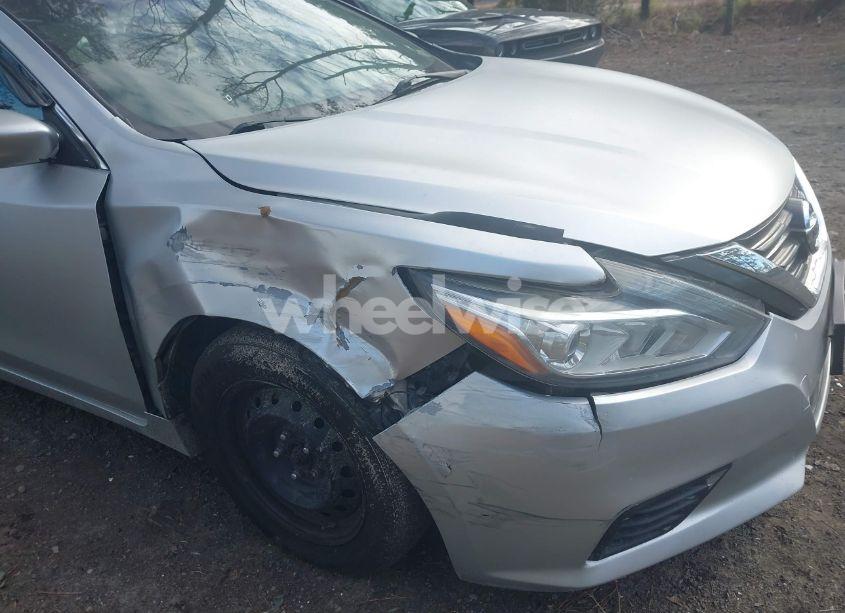 Photo 6 of 2017 Nissan Altima 2.5 S (VIN 1N4AL3AP1HN347964)