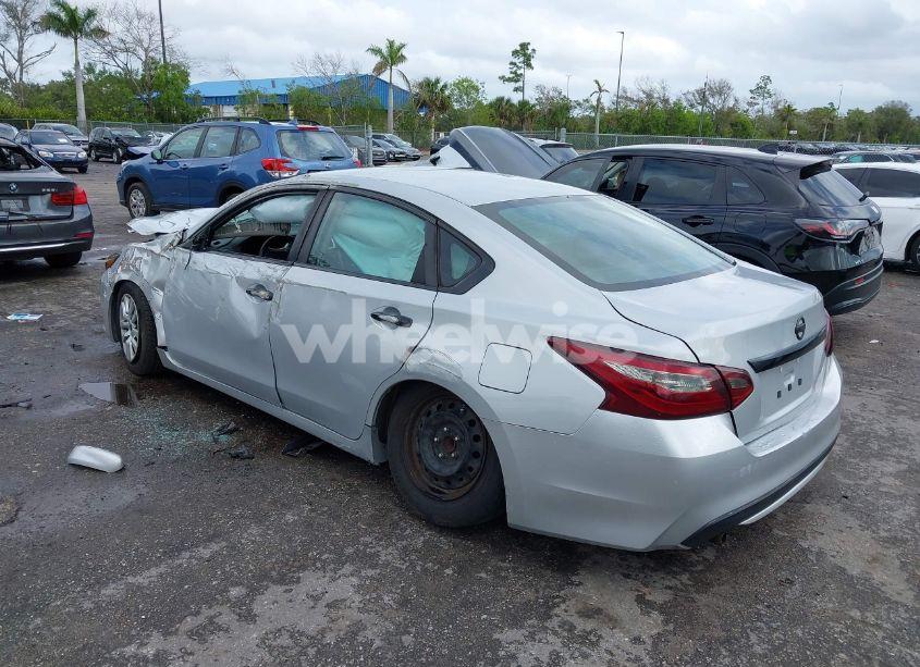 Photo 3 of 2017 Nissan Altima 2.5 S (VIN 1N4AL3AP1HN348595)