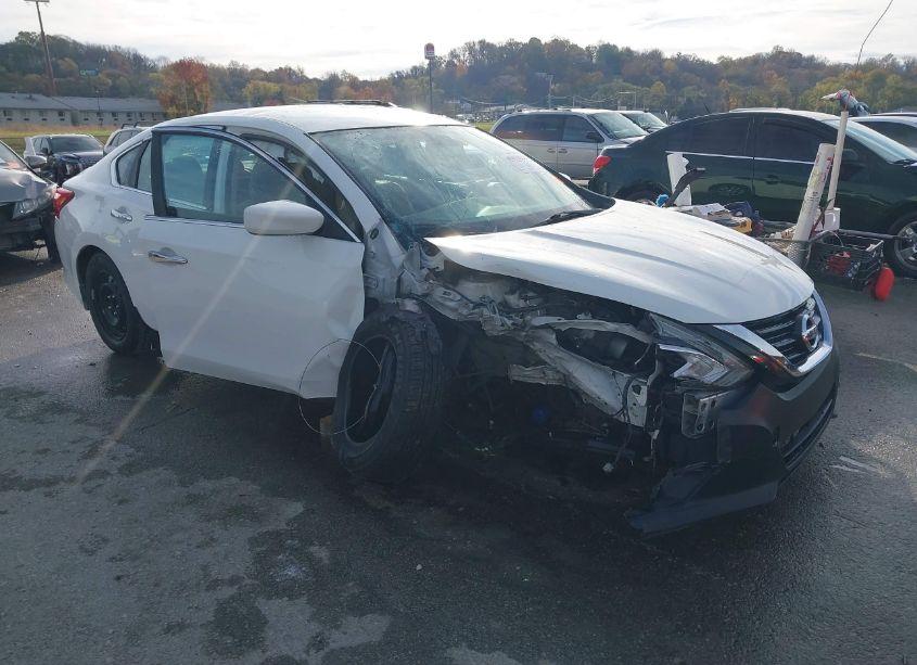 2017 Nissan Altima 2.5 S (VIN 1N4AL3AP1HN349066) main photo