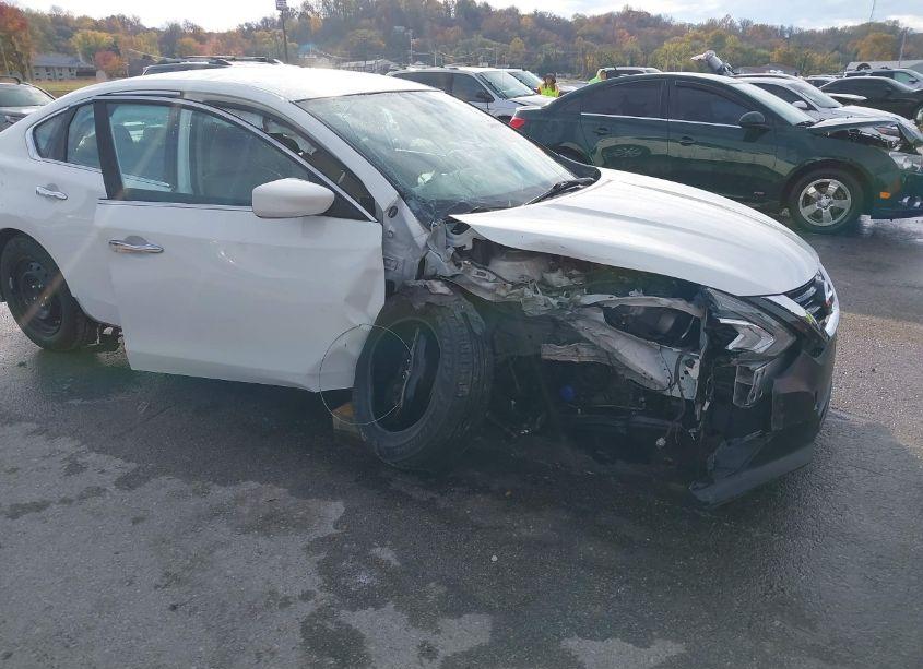 Photo 6 of 2017 Nissan Altima 2.5 S (VIN 1N4AL3AP1HN349066)