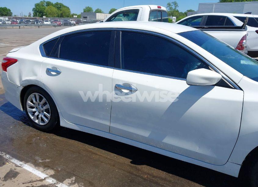 Photo 13 of 2017 Nissan Altima 2.5 S (VIN 1N4AL3AP1HN364103)