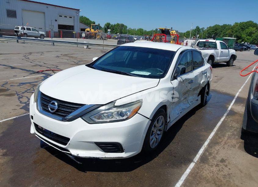 Photo 2 of 2017 Nissan Altima 2.5 S (VIN 1N4AL3AP1HN364103)