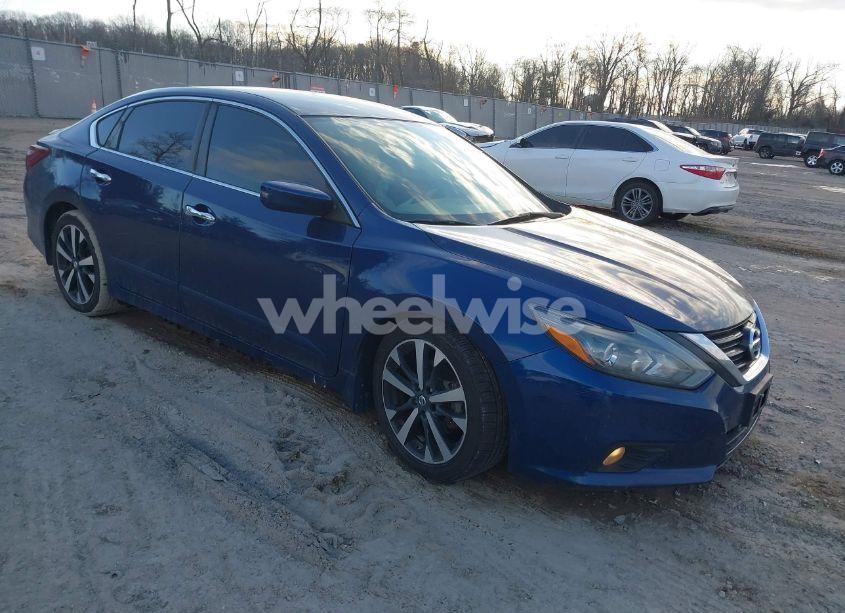 2018 Nissan Altima 2.5 SR (VIN 1N4AL3AP1JC103202) main photo