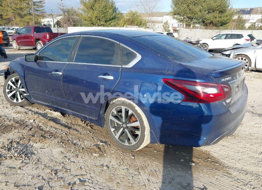 Photo 3 of 2018 Nissan Altima 2.5 SR (VIN 1N4AL3AP1JC103202)