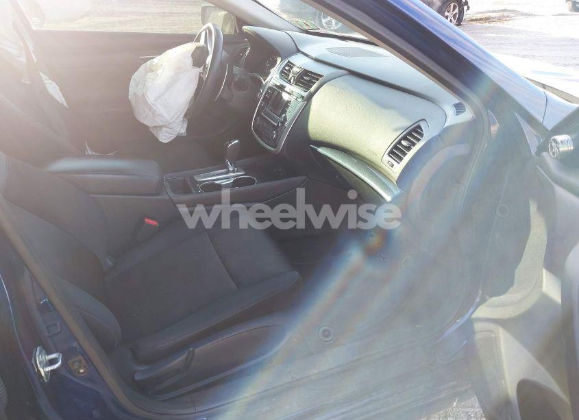 Photo 5 of 2018 Nissan Altima 2.5 SR (VIN 1N4AL3AP1JC103202)