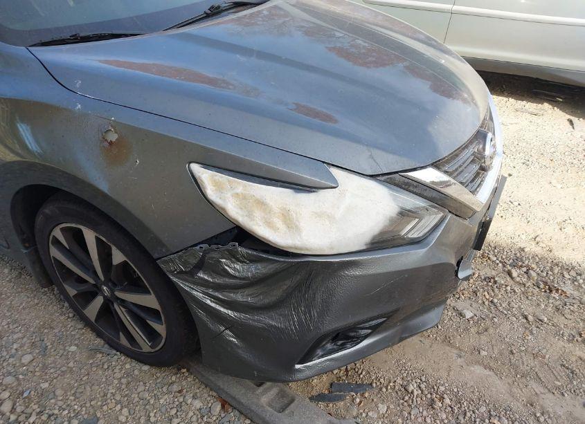 Photo 12 of 2018 Nissan Altima 2.5 SR (VIN 1N4AL3AP1JC112563)