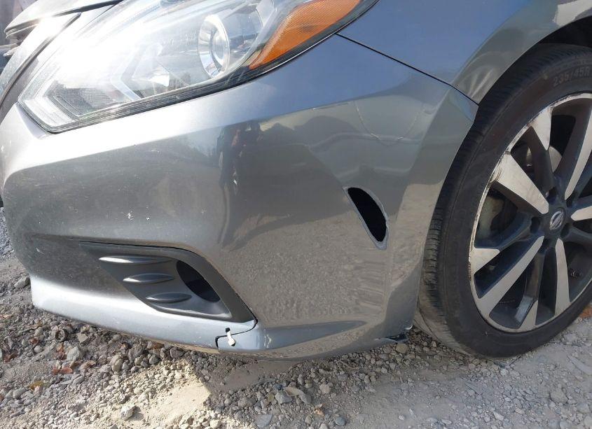 Photo 16 of 2018 Nissan Altima 2.5 SR (VIN 1N4AL3AP1JC112563)