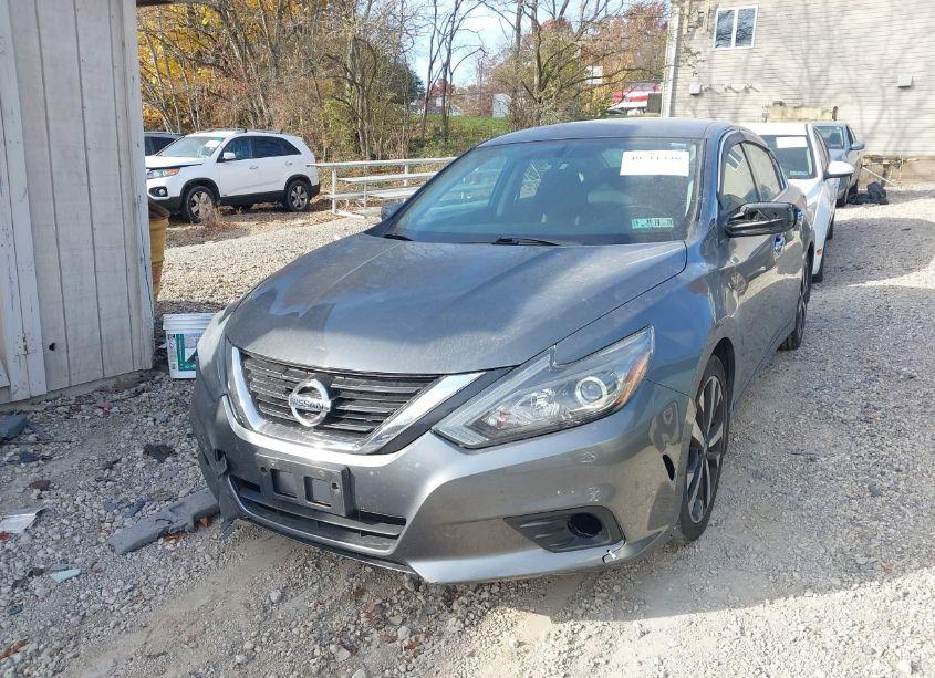 Photo 17 of 2018 Nissan Altima 2.5 SR (VIN 1N4AL3AP1JC112563)