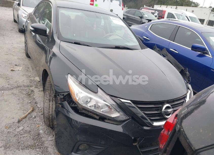 Photo 11 of 2018 Nissan Altima 2.5 SL (VIN 1N4AL3AP1JC117522)