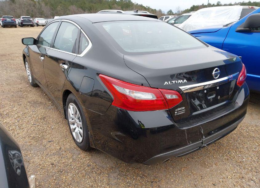 Photo 3 of 2018 Nissan Altima 2.5 S (VIN 1N4AL3AP1JC129587)