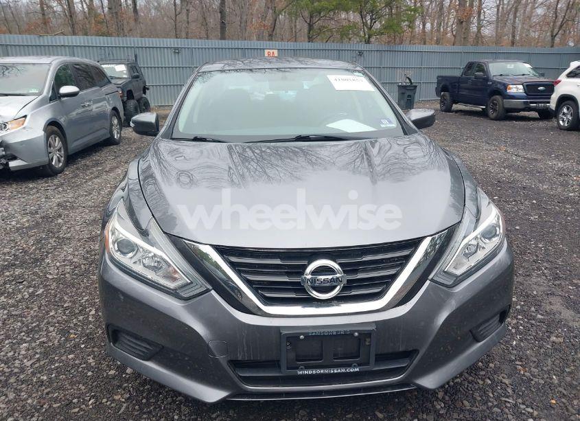 Photo 12 of 2018 Nissan Altima 2.5 S (VIN 1N4AL3AP1JC130092)