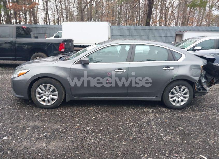 Photo 14 of 2018 Nissan Altima 2.5 S (VIN 1N4AL3AP1JC130092)