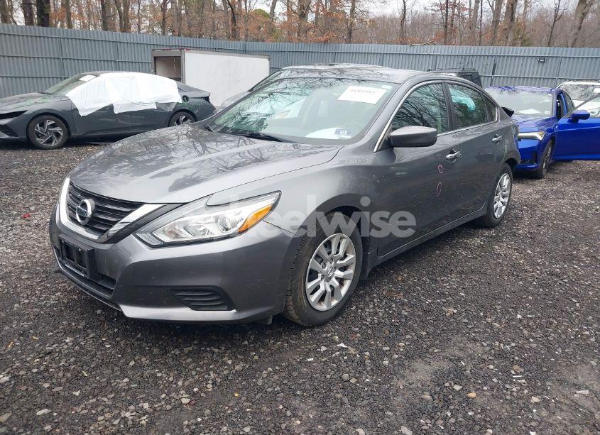 Photo 2 of 2018 Nissan Altima 2.5 S (VIN 1N4AL3AP1JC130092)