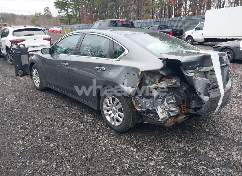 Photo 3 of 2018 Nissan Altima 2.5 S (VIN 1N4AL3AP1JC130092)