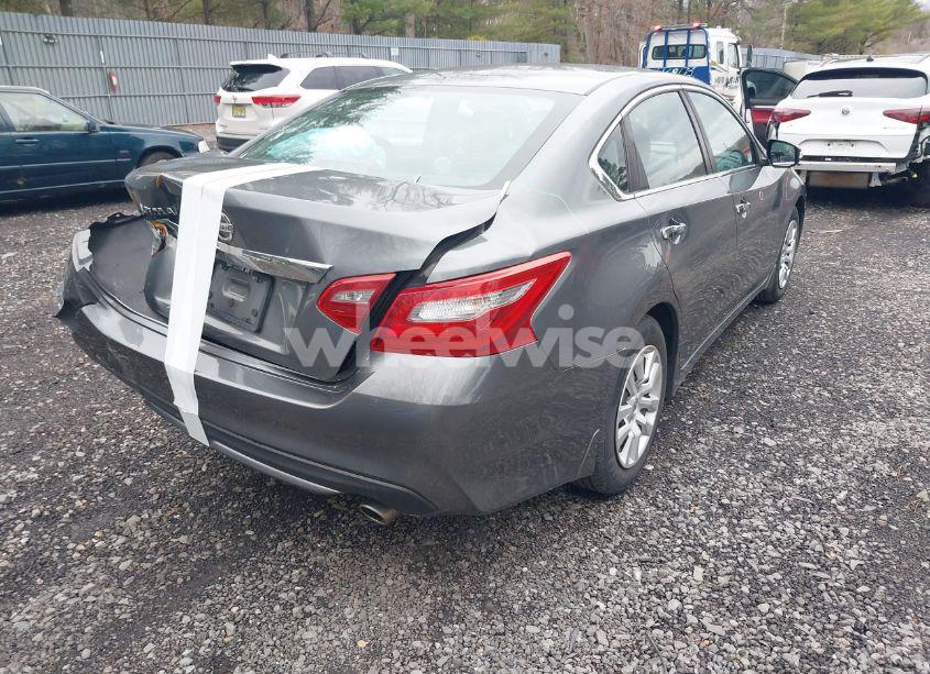 Photo 4 of 2018 Nissan Altima 2.5 S (VIN 1N4AL3AP1JC130092)