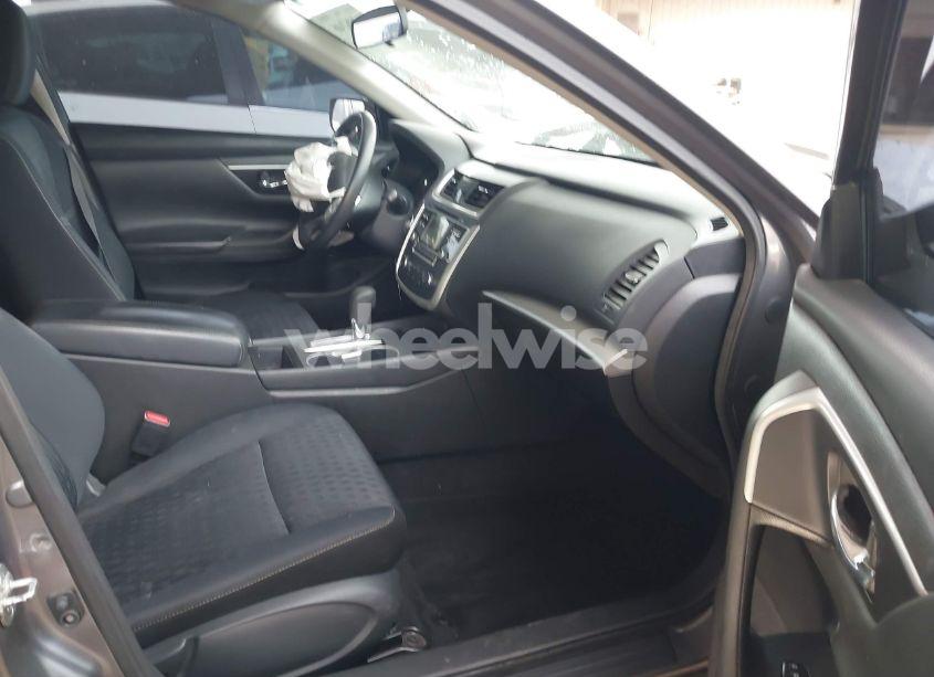 Photo 5 of 2018 Nissan Altima 2.5 S (VIN 1N4AL3AP1JC132991)