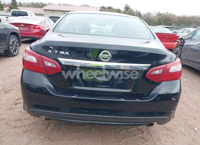 Photo 17 of 2018 Nissan Altima 2.5 S (VIN 1N4AL3AP1JC139617)