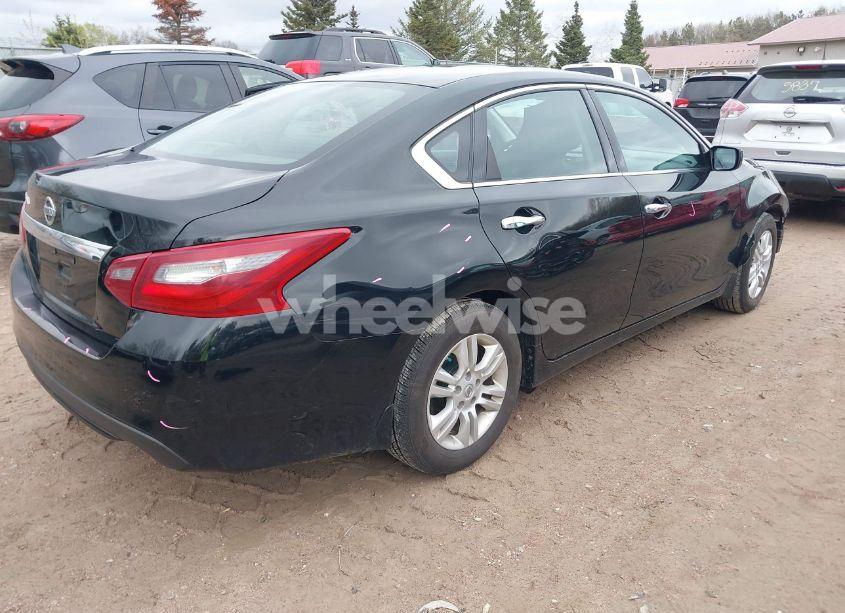 Photo 4 of 2018 Nissan Altima 2.5 S (VIN 1N4AL3AP1JC139617)